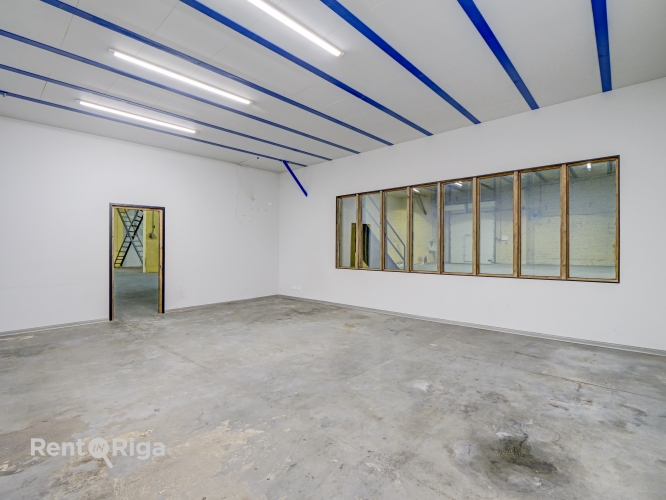 Объявление. Для долгосрочной аренды предлагаются отапливаемые помещения для склада, производства или магазина Цена: 6350 EUR/мес. Foto #9