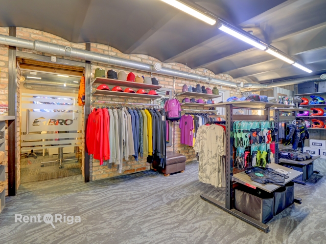 Объявление. Продаются стильные, капитально реконструированные помещения на ул. А. Чака.  + Земля в Цена: 90000 EUR Foto #8