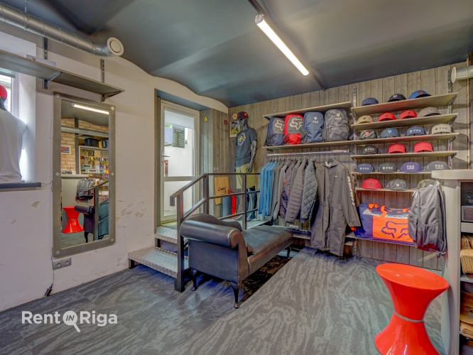 Sludinājumi. Iltermiņa nomai piedāvā stilīgas, kapitāli rekonstruētas telpas A. Čaka ielā.  + Piemērotas Cena: 520 EUR/mēn Foto #1