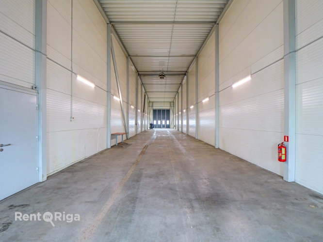 Sludinājumi. Mūsdienīgas telpas ar paceļamajiem vārtiem telpu abās puses.  + Griestu augstum 7m, gāzes pūtēji; + Cena: 1235 EUR/mēn Foto #4