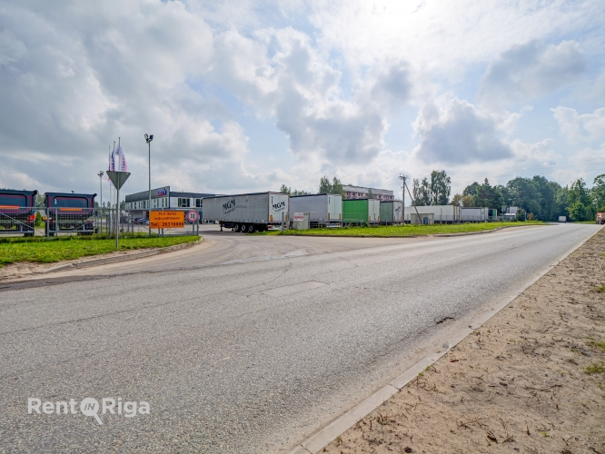 Sludinājumi. Mūsdienīgas telpas ar paceļamajiem vārtiem telpu abās puses.  + Griestu augstum 7m, gāzes pūtēji; + Cena: 1235 EUR/mēn Foto #9