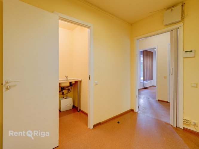 Sludinājumi. Tirdzniecības telpas nomai Purvciemā, Deglavas ielā 52  Platība: 51 m  Telpu plānojums: + Cena: 765 EUR/mēn Foto #8