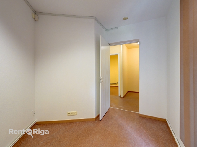 Sludinājumi. Tirdzniecības telpas nomai Purvciemā, Deglavas ielā 52  Platība: 51 m  Telpu plānojums: + Cena: 765 EUR/mēn Foto #7