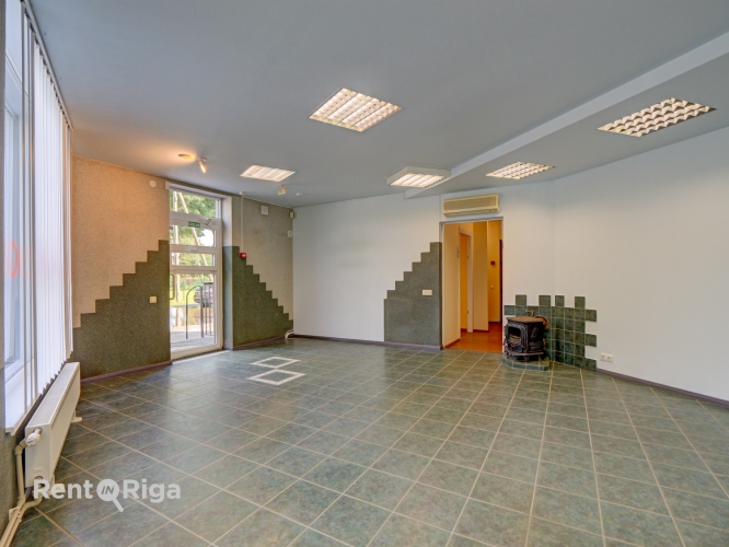 Sludinājumi. Tirdzniecības telpas nomai Purvciemā, Deglavas ielā 52  Platība: 51 m  Telpu plānojums: + Cena: 765 EUR/mēn Foto #4