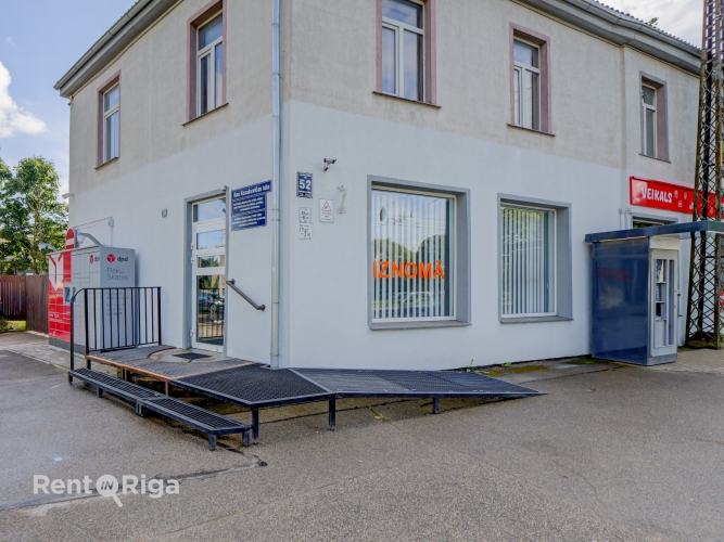 Sludinājumi. Tirdzniecības telpas nomai Purvciemā, Deglavas ielā 52  Platība: 51 m  Telpu plānojums: + Cena: 765 EUR/mēn Foto #2