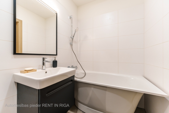 Объявление. Продаётся помещение, подходящее под офис, в новом здании на пересечении улиц Баускас и Вея. Цена: 119995 EUR Foto #9