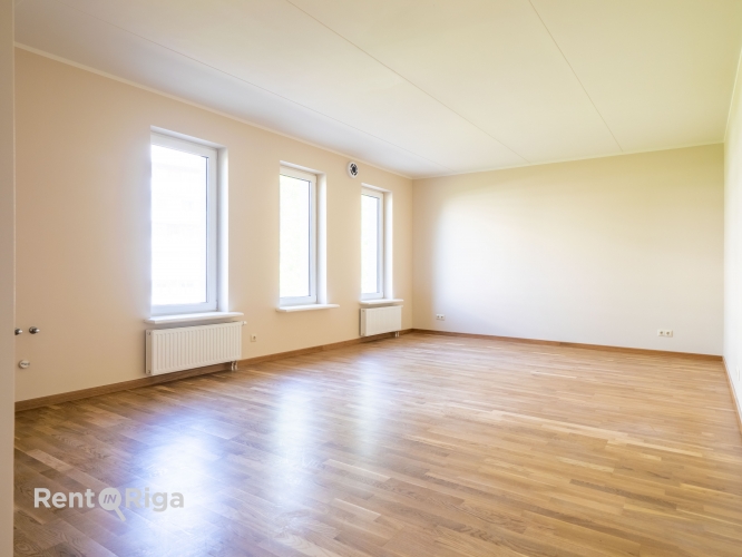 Объявление. Продаётся помещение, подходящее под офис, в новом здании на пересечении улиц Баускас и Вея. Цена: 119995 EUR Foto #2