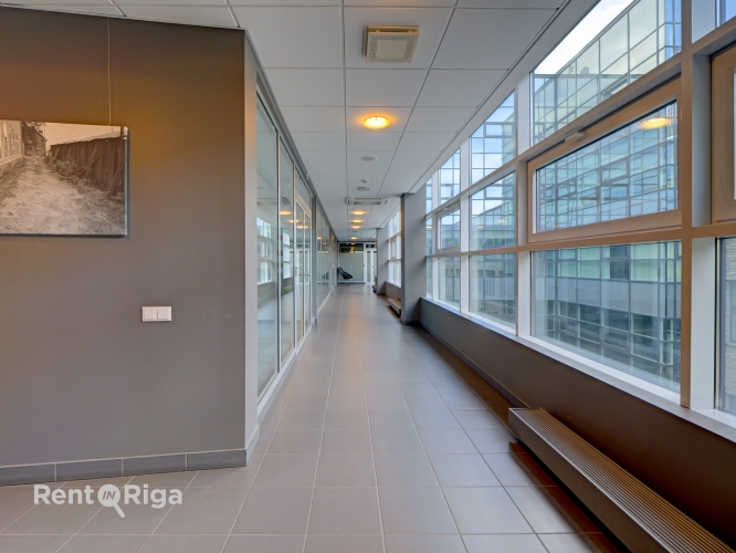 Объявление. Офисные помещения класса B улицe Муксалас, бизнес-центр European Trade Center  Сдаются современные Цена: 8100 EUR/мес. Foto #3