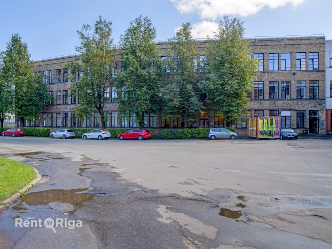 Sludinājumi. Neliels birojs nomai Brasas tilta rajonā, Tēraudlietuves ielā 22.  Piedāvājam 20 m biroja telpas Cena: 160 EUR/mēn Foto #9