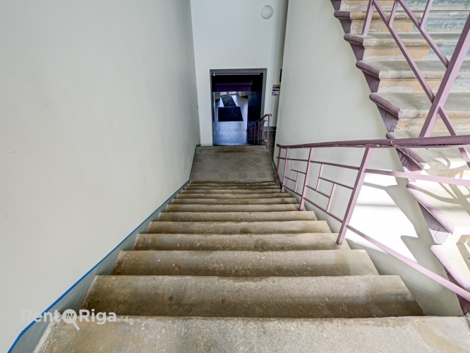 Sludinājumi. Neliels birojs ar divām darba zonām nomai Brasas tilta rajonā, Tēraudlietuves ielā 22.  Piedāvājam Cena: 292 EUR/mēn Foto #9