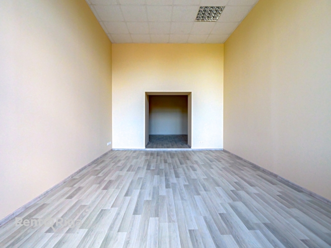 Sludinājumi. Neliels birojs ar divām darba zonām nomai Brasas tilta rajonā, Tēraudlietuves ielā 22.  Piedāvājam Cena: 292 EUR/mēn Foto #4