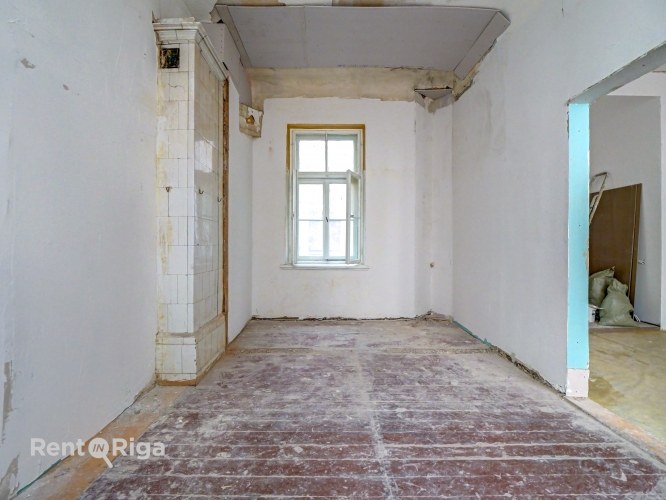 Sludinājumi. Iegādei pieejams divistabu dzīvoklis vēsturiskā ēka pašā centrā.  Šī ir lieliska investīcijai Cena: 77000 EUR Foto #4