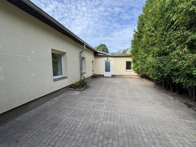 Sludinājumi. Pārdod biroja telpas Āgenskalnā.  Telpas izvietotas biroja ēkas 1. stāvā; Telpu grupas platība 160 Cena: 200000 EUR Foto #2