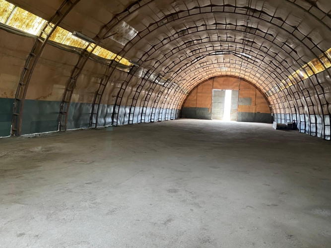 Sludinājumi. Noliktavas telpas Rumubulā.  + Pusapaļais angārs 612 m2; + 1. stāvs; + 2 divviru vārti 4.2x3m; + Cena: 2448 EUR/mēn Foto #3