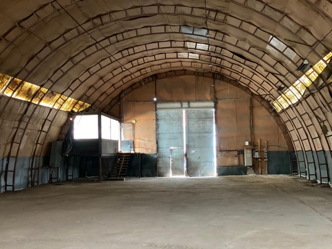 Sludinājumi. Noliktavas telpas Rumubulā.  + Pusapaļais angārs 612 m2; + 1. stāvs; + 2 divviru vārti 4.2x3m; + Cena: 2448 EUR/mēn Foto #4