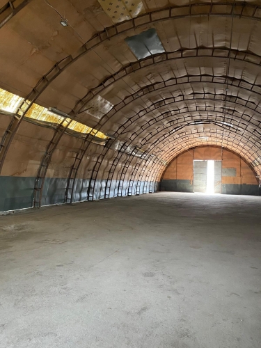 Sludinājumi. Noliktavas telpas Rumubulā.  + Pusapaļais angārs 612 m2; + 1. stāvs; + 2 divviru vārti 4.2x3m; + Cena: 2448 EUR/mēn Foto #7