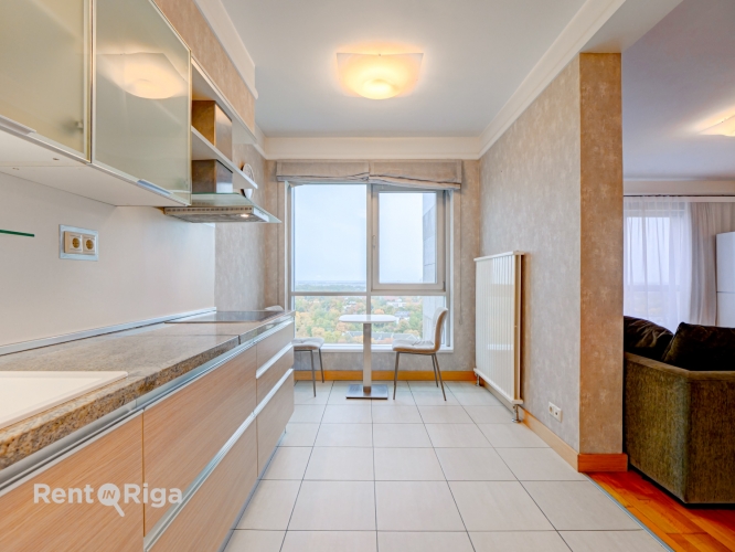 Sludinājumi. Dzīvoklis, kura skats pa logiem nosaka tā unikālo vērtību!   Gaišs un plašs dzīvoklis Panorama Cena: 351000 EUR Foto #8