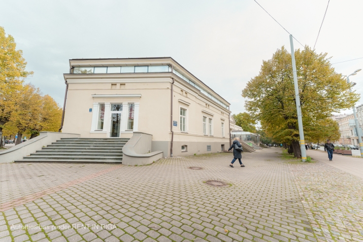 Sludinājumi. Unikālas un greznas restorāna telpas Rīgas sirdī!   Ideāla atrašanās vieta  elegantajā Vērmanes Cena: 15000 EUR/mēn Foto #2