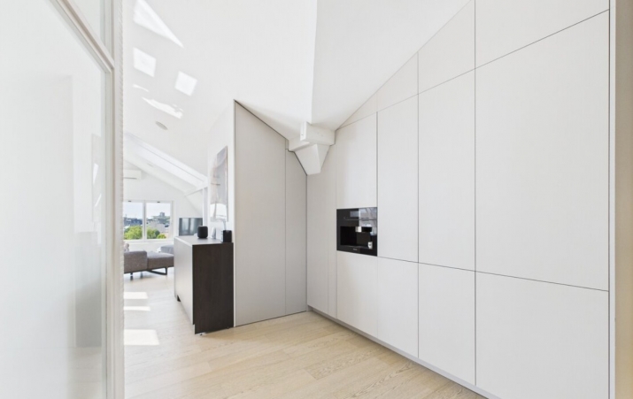 Sludinājumi. Izsmalcināts plašs dizaina dzīvoklis ar panorāmas skatu Rīgas klusajā centrā Dzirnavu ielā starp Cena: 380000 EUR Foto #6