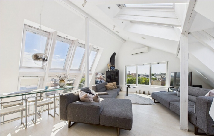 Sludinājumi. Izsmalcināts plašs dizaina dzīvoklis ar panorāmas skatu Rīgas klusajā centrā Dzirnavu ielā starp Cena: 380000 EUR Foto #2