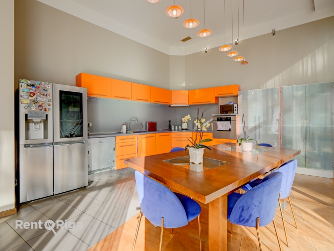 Объявление. Продаётся красивый двухэтажный частный дом у моря.  Эксклюзивная возможность приобрести дом в Цена: 349000 EUR Foto #8