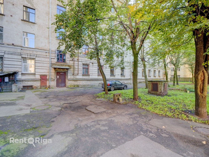 Sludinājumi. Pārdod 4 istabu dzīvokli Rīgas centrā!  Telpas ir apvītas ar gaismu un vērību, ar augstiem Cena: 146500 EUR Foto #3