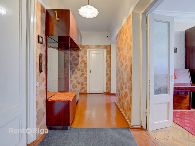 Sludinājumi. Pārdod 4 istabu dzīvokli Rīgas centrā!  Telpas ir apvītas ar gaismu un vērību, ar augstiem Cena: 146500 EUR Foto #6