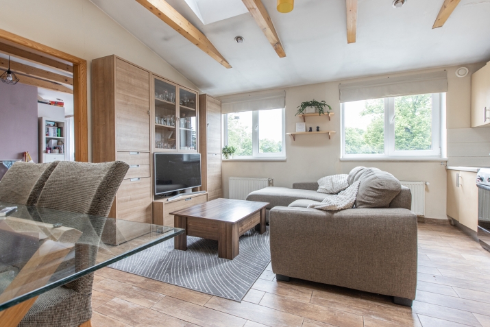 Sludinājumi. Pārdod gaišu un mājīgu 3 istabu dzīvokli Āgenskalnā!  Īpašs un reti pieejams - plašs 3 istabu Cena: 109400 EUR Foto #3