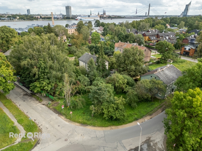 Sludinājumi. Pārdošanā zemes gabals Ķīpsalā!   Ķīpsala ir viena no prestižākajām Rīgas apkaimēm  zaļa un klusa Cena: 127000 EUR Foto #3