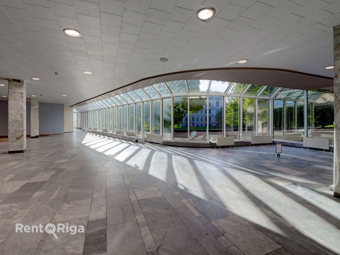 Sludinājumi. Kafejnīcas telpas ar terasi pie kanāla leģendārajā Kongresu namā.  Telpas sastāv no lielas, gaišas Cena: 2480 EUR/mēn Foto #5