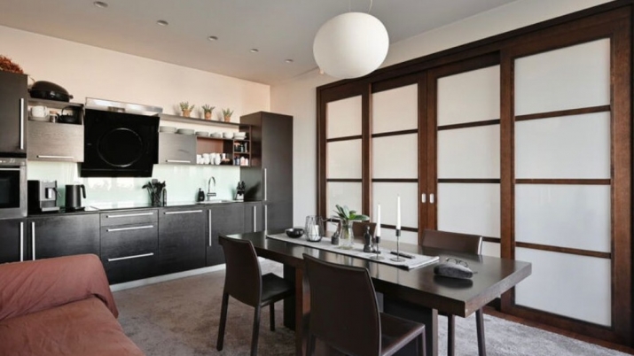 Sludinājumi. Pārdod trīsistabu dzīvokli Rīgas centrā  A. Čaka un Matīsa ielas krustojumā  Tiek piedāvāts 151 m Cena: 299000 EUR Foto #9