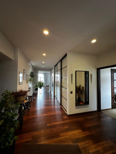 Sludinājumi. Pārdod trīsistabu dzīvokli Rīgas centrā  A. Čaka un Matīsa ielas krustojumā  Tiek piedāvāts 151 m Cena: 299000 EUR Foto #4