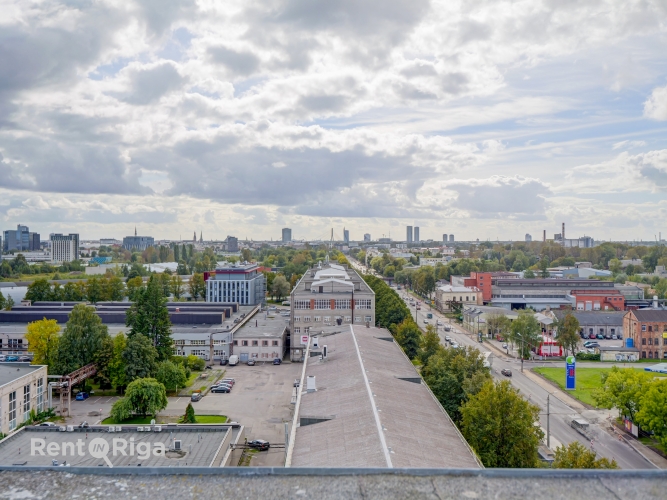 Sludinājumi. Nomai pieejams kvalitatīvs, plaša izmēra birojs renovētā ēkā - Ganību dambī 24D.  Birojs atrodas Cena: 2568 EUR/mēn Foto #3