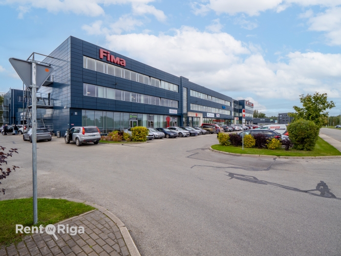 Sludinājumi. Tirdzniecības telpas pirmajā stāvā ar atsevišķu ieeju un ērtu piekļuvi piegādēm/klientiem.  Ieeja Cena: 490 EUR/mēn Foto #6