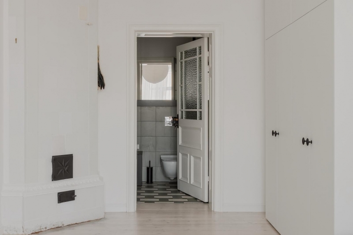 Объявление. Очаровательная 2-комнатная квартира на улице Гертрудес, 77.  Эта красиво отремонтированная квартира Цена: 950 EUR/мес. Foto #2