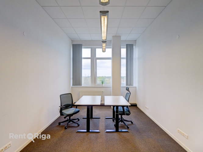 Sludinājumi. Kvalitatīvs, kompakta izmēra birojs renovētā ēkā  Ganību dambī 24D.  Birojs atrodas ēkas 6. stāvā, Cena: 171 EUR/mēn Foto #2