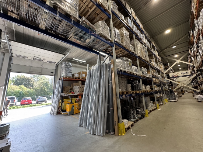 Sludinājumi. A klases noliktavas telpas Ulmaņa gatvē, pie RIX. Telpas pieejamas no 01.2026.  + 1. stāvs; + Cena: 2046 EUR/mēn Foto #3