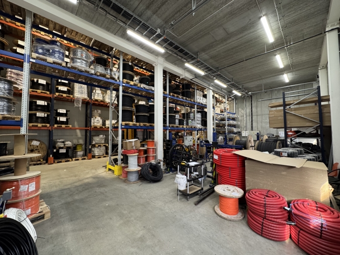 Sludinājumi. A klases noliktavas telpas Ulmaņa gatvē, pie RIX. Telpas pieejamas no 01.2026.  + 1. stāvs; + Cena: 2046 EUR/mēn Foto #6