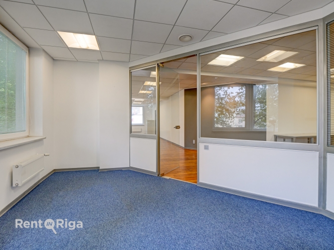 Sludinājumi. Birojs pie \'Dominas\'.  Ēka atrodas 2 kvartālu attālumā no tirdzniecibas centra \'Domina\'.  Gaišas, Cena: 2169 EUR/mēn Foto #7