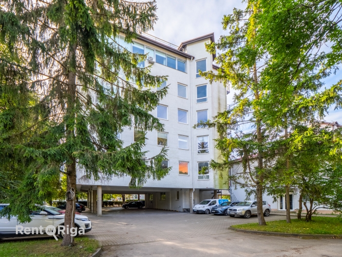 Sludinājumi. Pārdod biroja telpas pie \'Dominas\'.  Ēka atrodas 2 kvartālu attālumā no tirdzniecibas centra Cena: 307275 EUR Foto #1