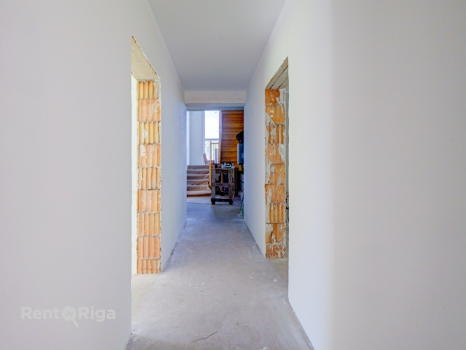 Sludinājumi. Namīpašums Jūrkalnes ielā, lieliska iespēja investīcijām!  Pārdod namīpašumu ar izcilu atrašanās Cena: 350000 EUR Foto #8