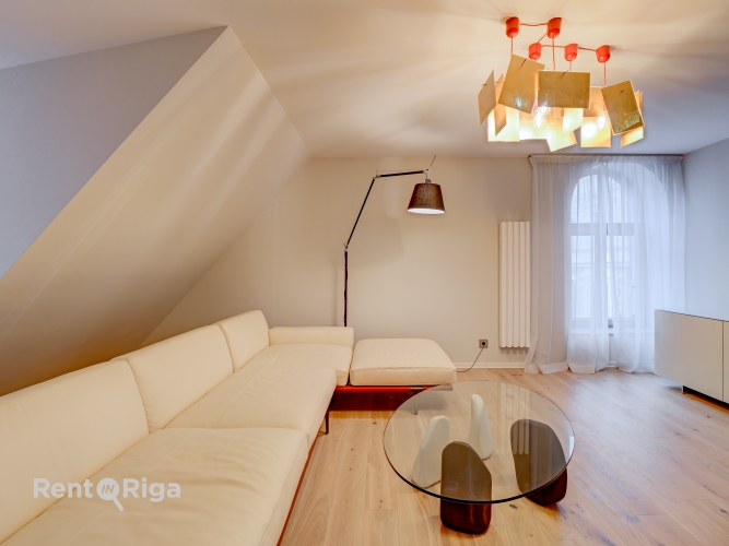 Sludinājumi. Vilhelma Nami Miesnieku ielā 13, 15 un 17 iespējams ir iekārojamākās adresēs Rīgā. Senatnes elpa Cena: 780000 EUR Foto #6