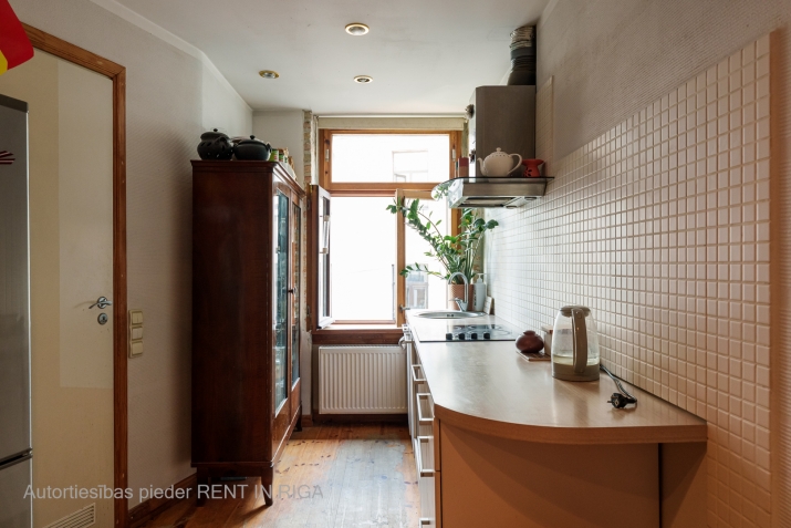 Sludinājumi. Iegādei pieejams 2-istabu dzīvoklis Rīgas centrā!  Ērts un kluss dzīvoklis lieliskā vietā  lieliska Cena: 93000 EUR Foto #2