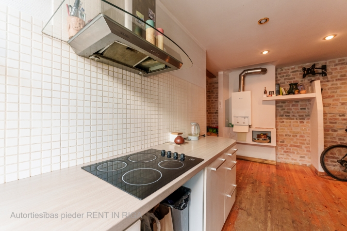 Sludinājumi. Iegādei pieejams 2-istabu dzīvoklis Rīgas centrā!  Ērts un kluss dzīvoklis lieliskā vietā  lieliska Cena: 93000 EUR Foto #3