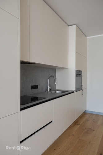 Sludinājumi. Funkcionāli pārdomāts un moderns dzīvoklis Rīgas vēsturiskajā centrā.  Piedāvājumā ir elegants 2 Cena: 830 EUR/mēn Foto #8