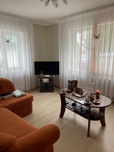 Sludinājumi. Piedāvājumā plaša un daudzfunkcionāla māja Ogrē ar divām atsevišķām ieejām.  Mājas plānojums: 1. Cena: 255000 EUR Foto #8