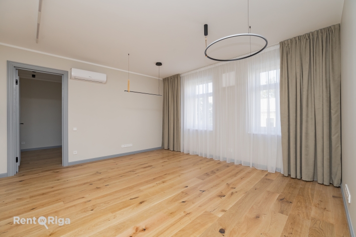 Sludinājumi. Funkcionāli pārdomāts un moderns dzīvoklis Rīgas vēsturiskajā centrā.  Piedāvājumā ir elegants 2 Cena: 800 EUR/mēn Foto #6