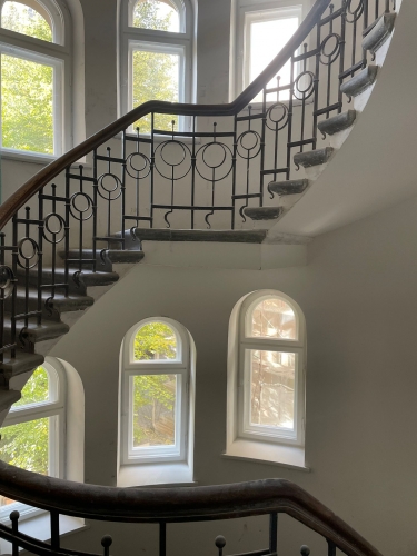 Sludinājumi. Tiek pārdots elegants dzīvoklis pilnībā renovētā vēsturiskā ēkā. Dzīvoklis pārdodas ar kvalitatīvu Cena: 159575 EUR Foto #7