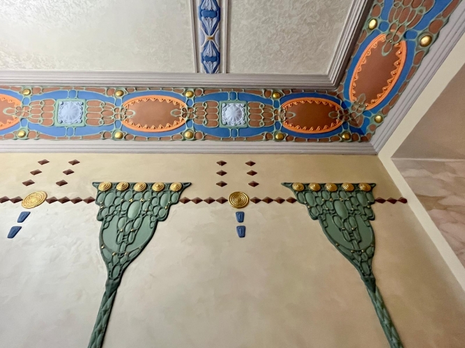 Объявление. Продаётся элегантная и просторная 4-комнатная квартира в центре Риги. В отреставрированном здании, Цена: 269500 EUR Foto #2