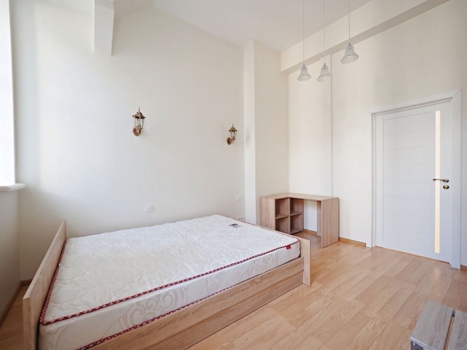 Объявление. Продаётся элегантная и просторная 4-комнатная квартира в центре Риги. В отреставрированном здании, Цена: 269500 EUR Foto #9